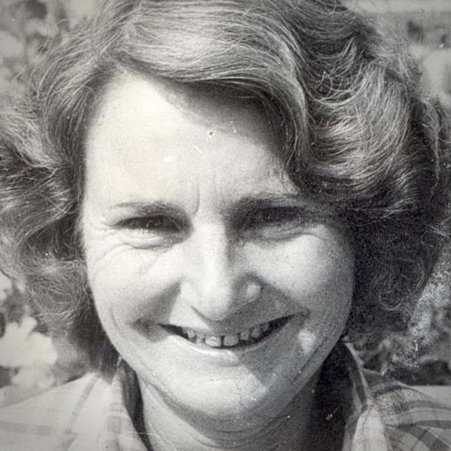 Omslag biografie Thea Beckman door Vivian de Gier